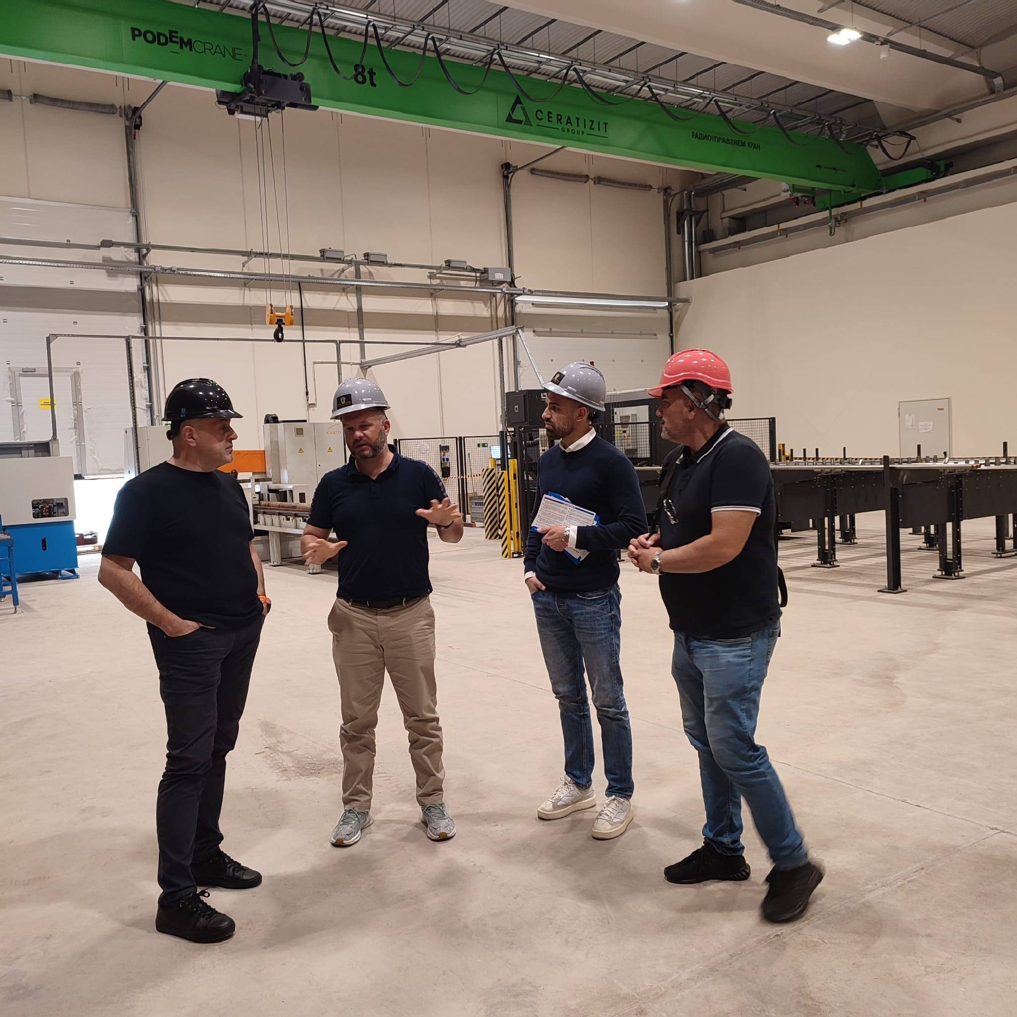  Водачът на листата на ГЕРБ-СДС в МИР-Габрово Томислав Дончев посети компании в района, срещна се с представители на бизнеса и беседва с поданици на региона 